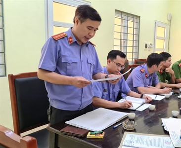 Viện KSND huyện Hoài Đức tiến hành kiểm sát trực tiếp việc tạm giữ, tạm giam...